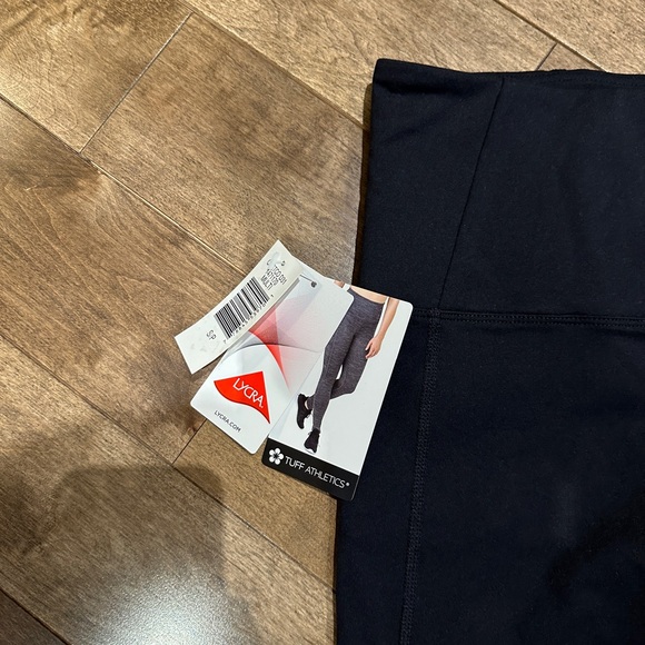 TUFF ATHLETICS • Yoga leggings - black - Picture 2 of 5